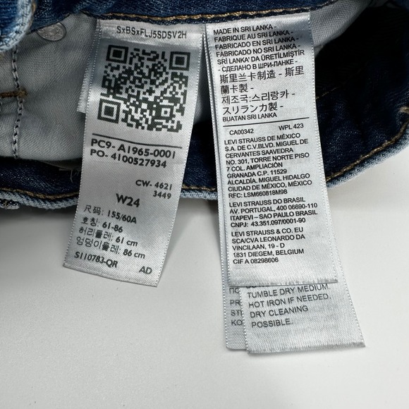 Levi's‎ Womens High Waisted Mom Shorts Denim Blue Size 24 Vintage Style - Picture 5 of 5